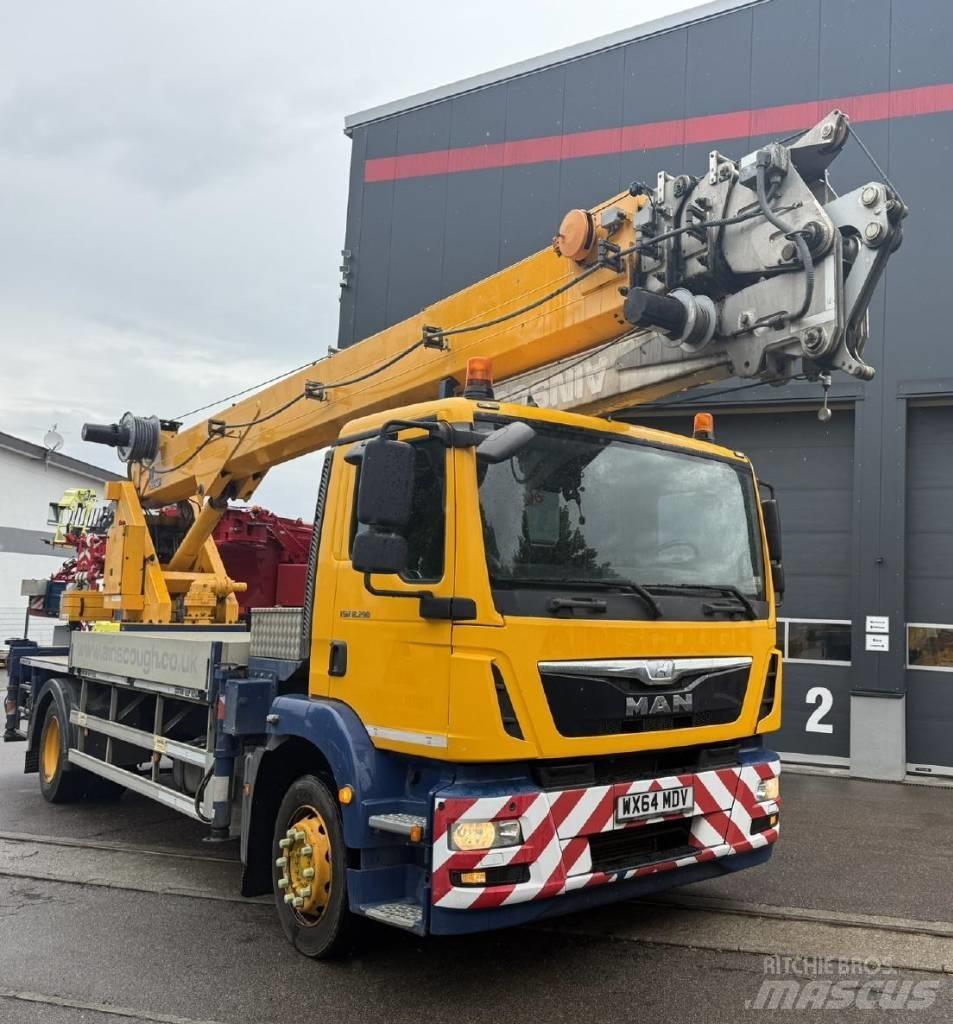 Böcker AK 44 / 4000 Rough terrain cranes