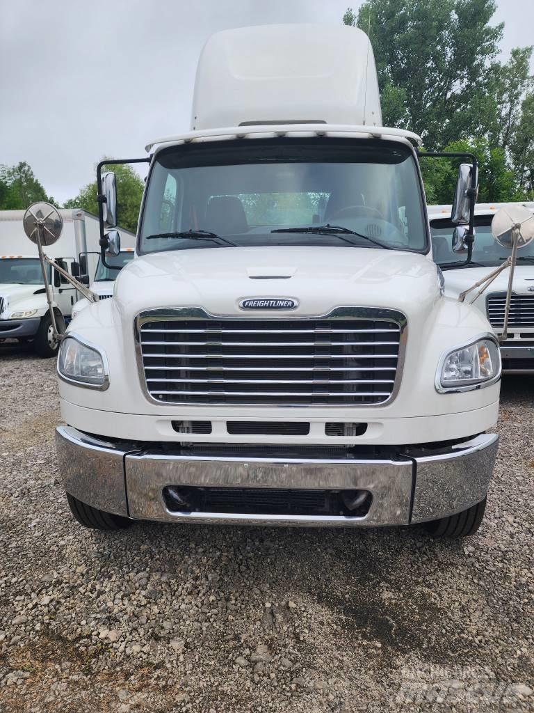 Freightliner M2 Prime Movers