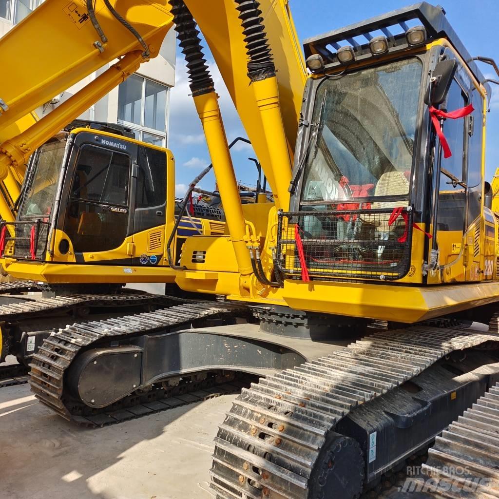 Komatsu PC 200-8 Crawler excavators