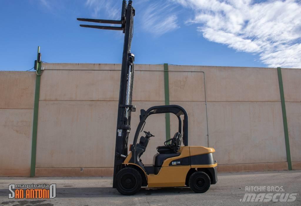 CAT DP 35 N Diesel trucks