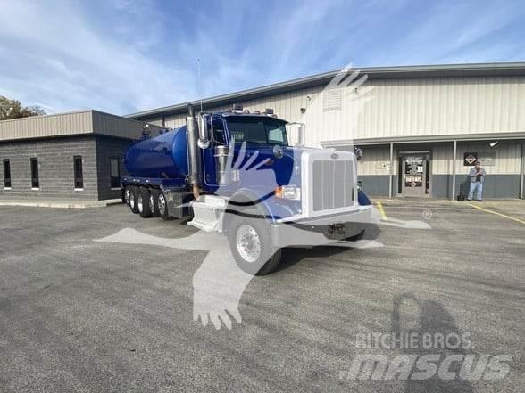 Peterbilt 367 Tanker trucks