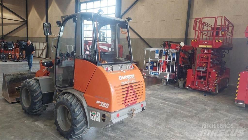 Weycor AR320 Cab Multi-purpose loaders