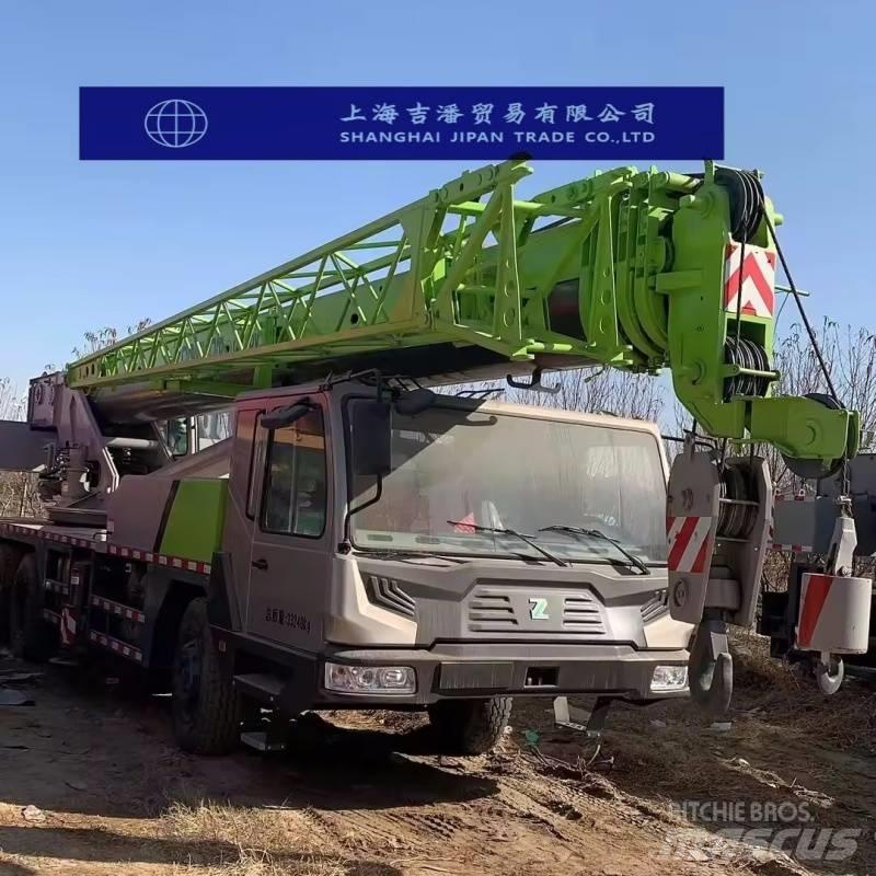 Zoomlion QY 30 V All terrain cranes