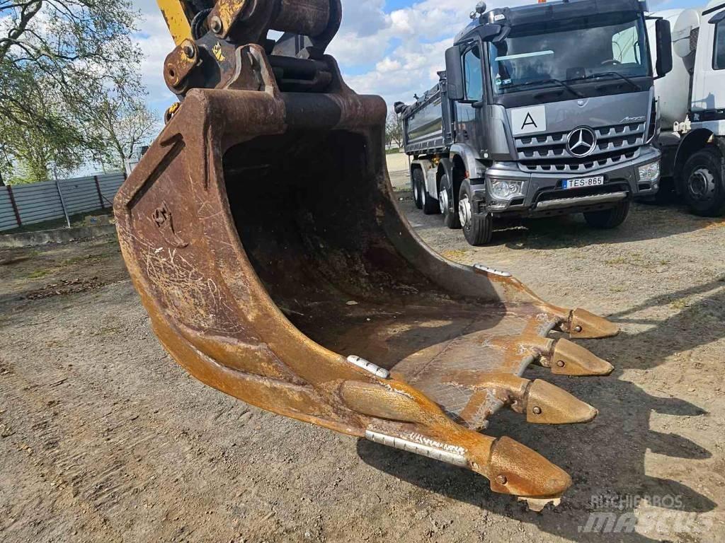 CAT 326 F L Crawler excavators