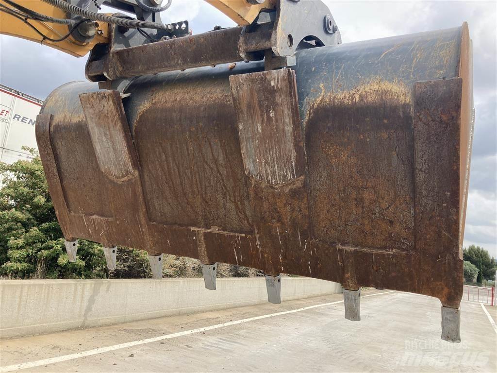 Liebherr L 526 Wheel loaders