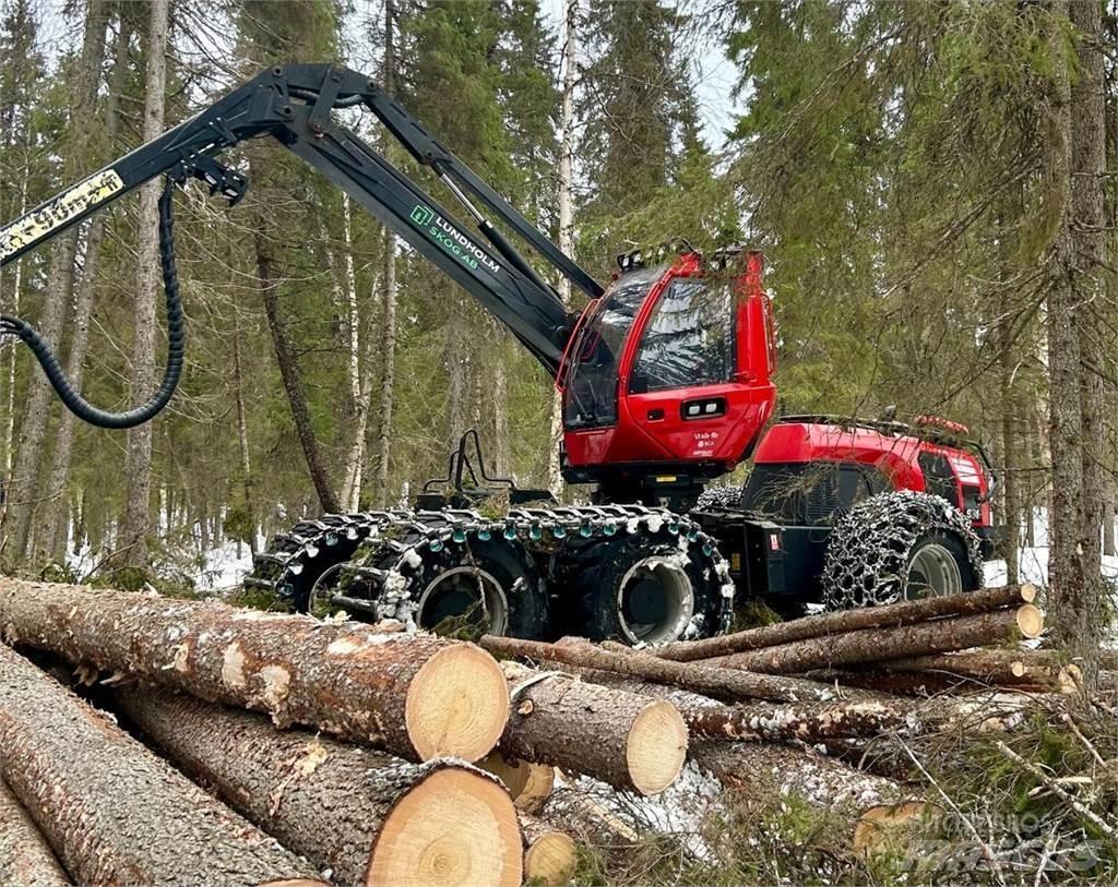 Komatsu 951 Harvesters