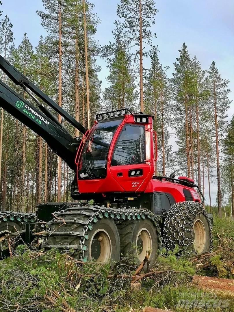 Komatsu 951 Harvesters