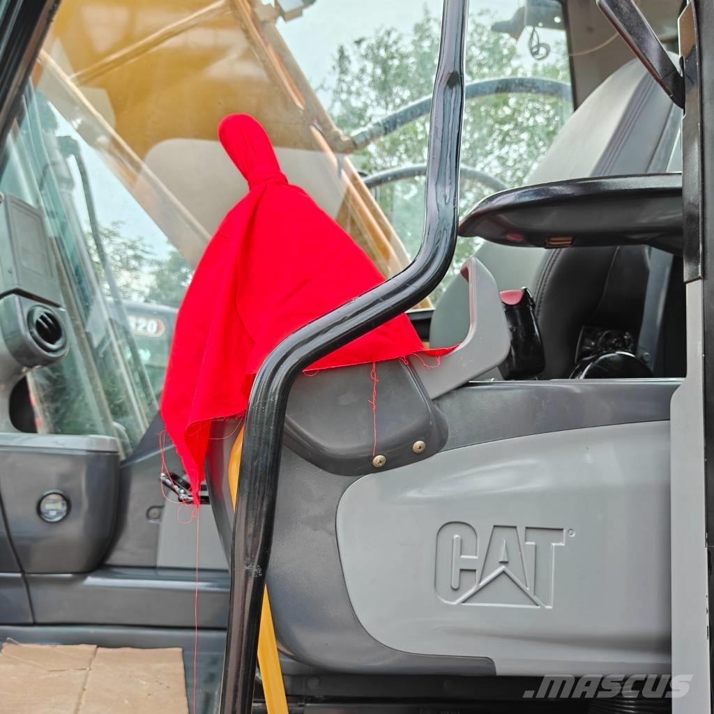 CAT 320 D Crawler excavators