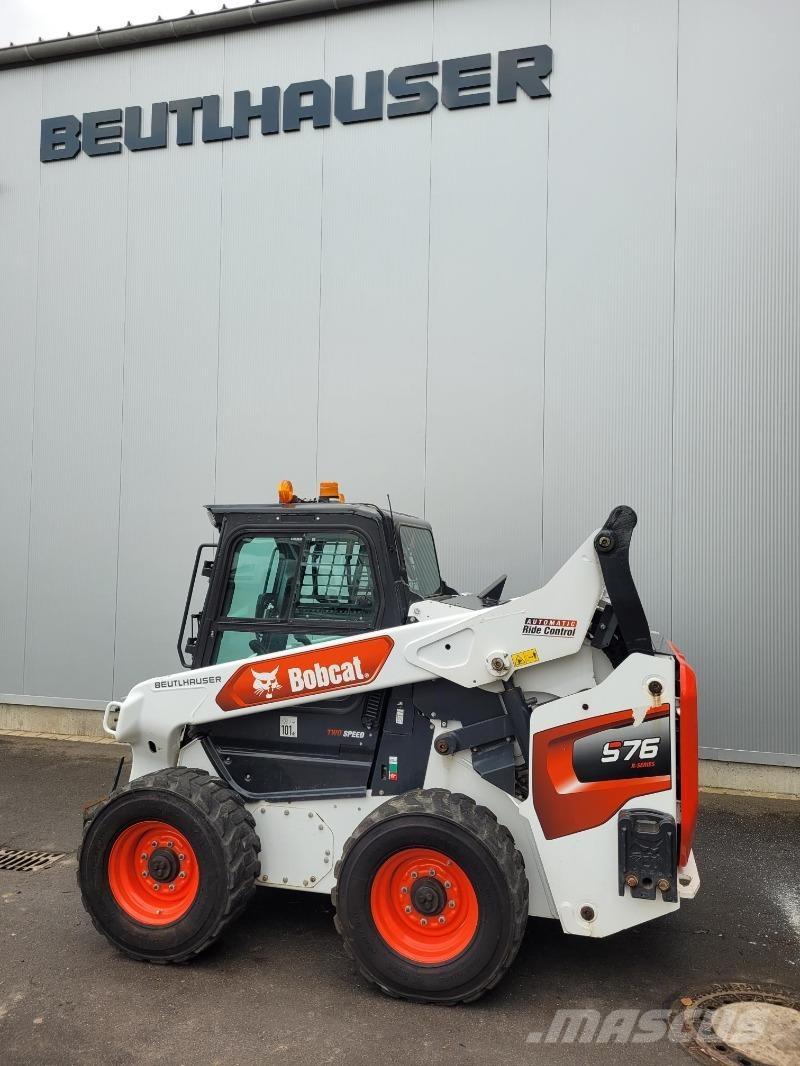 Bobcat S76 Mini loaders