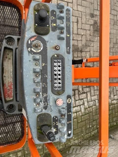 JLG 450 AJ Articulated boom lifts