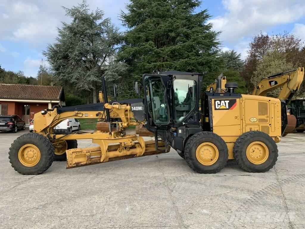 CAT 140 M 3 Graders