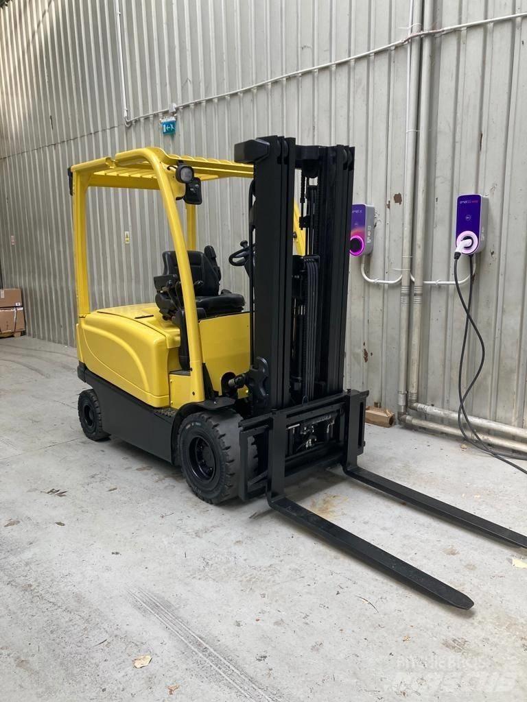 Hyster J2.5XN Electric forklift trucks