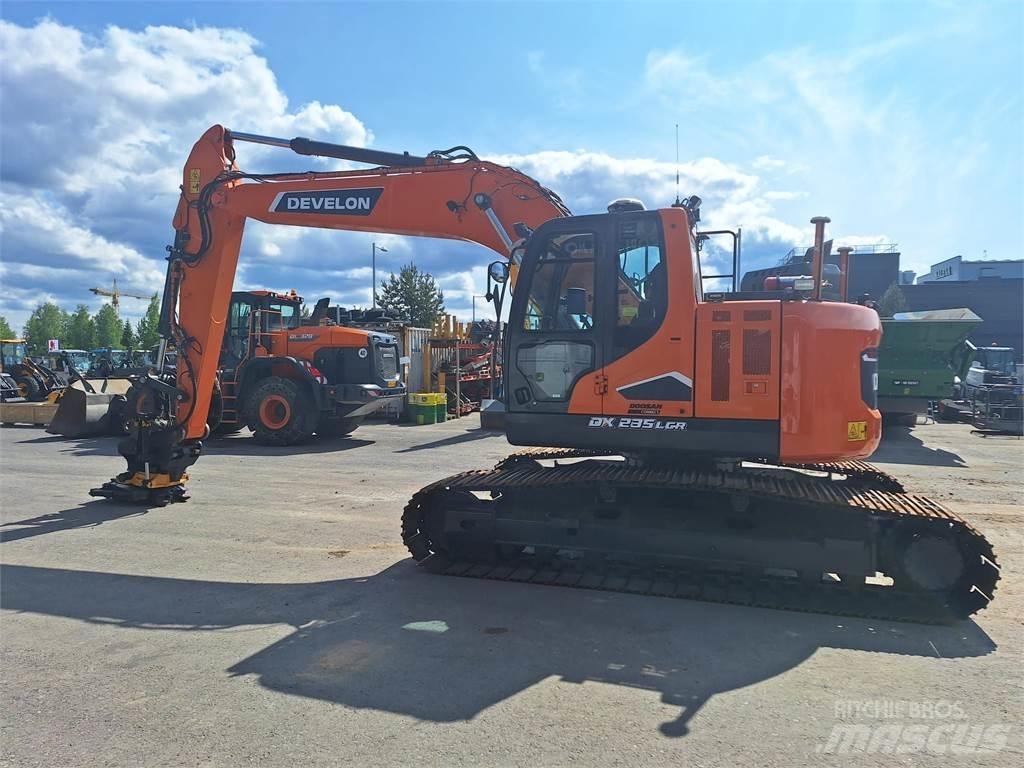 Doosan DX235LCR-7 Crawler excavators