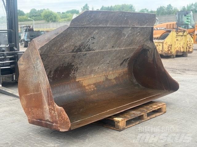 Liebherr L 541 Buckets