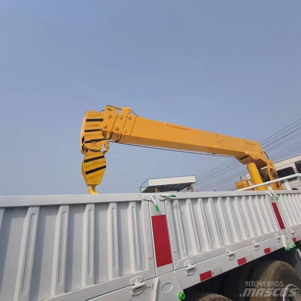 Howo 371 6x4 Truck mounted cranes