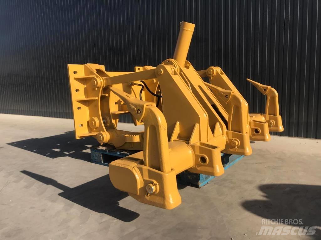 Volvo G960 Scarifiers