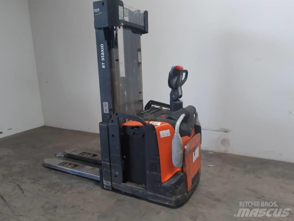BT SPE 160 L Pedestrian stacker