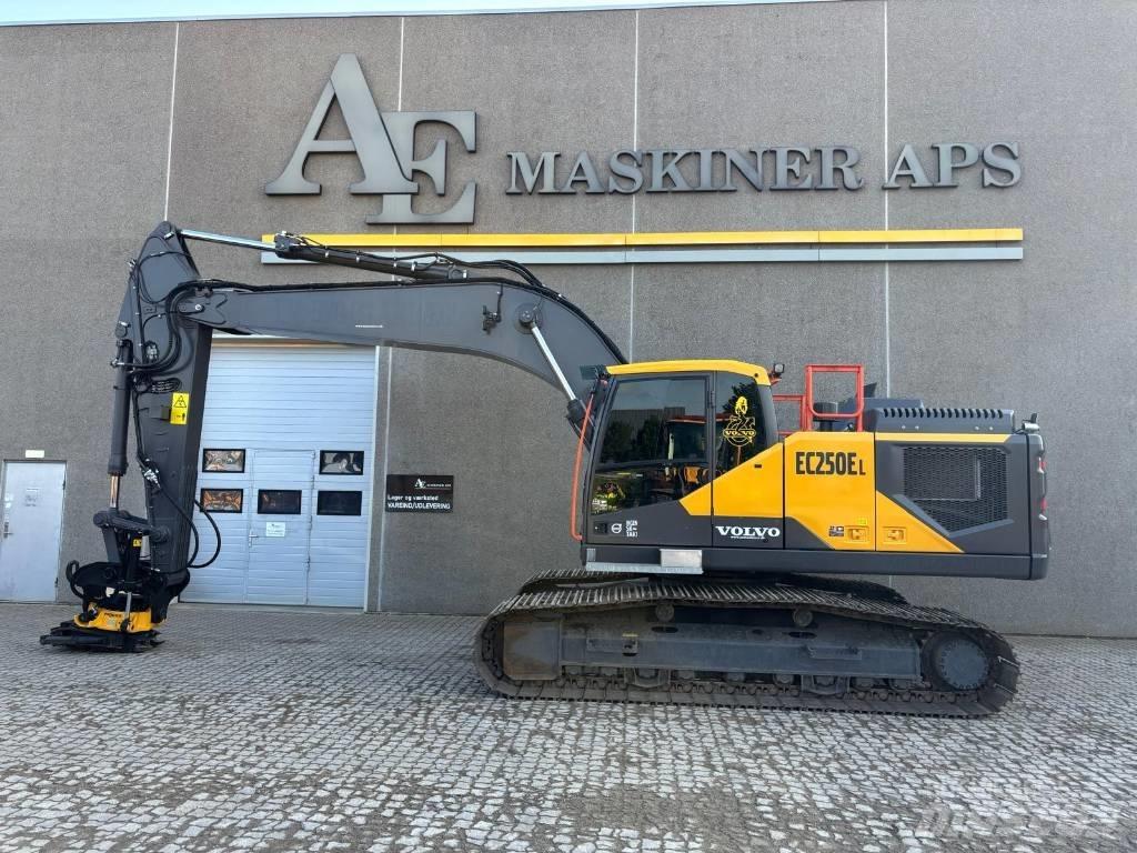 Volvo EC 250 EL Crawler excavators