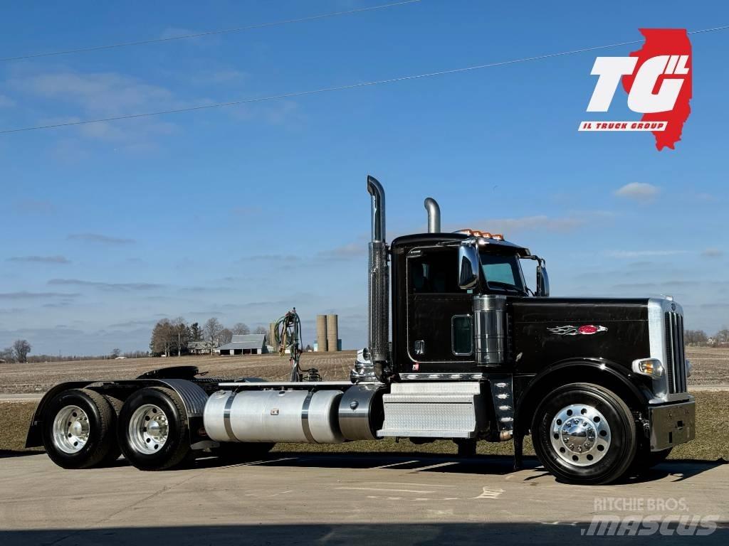 Peterbilt 389 Prime Movers