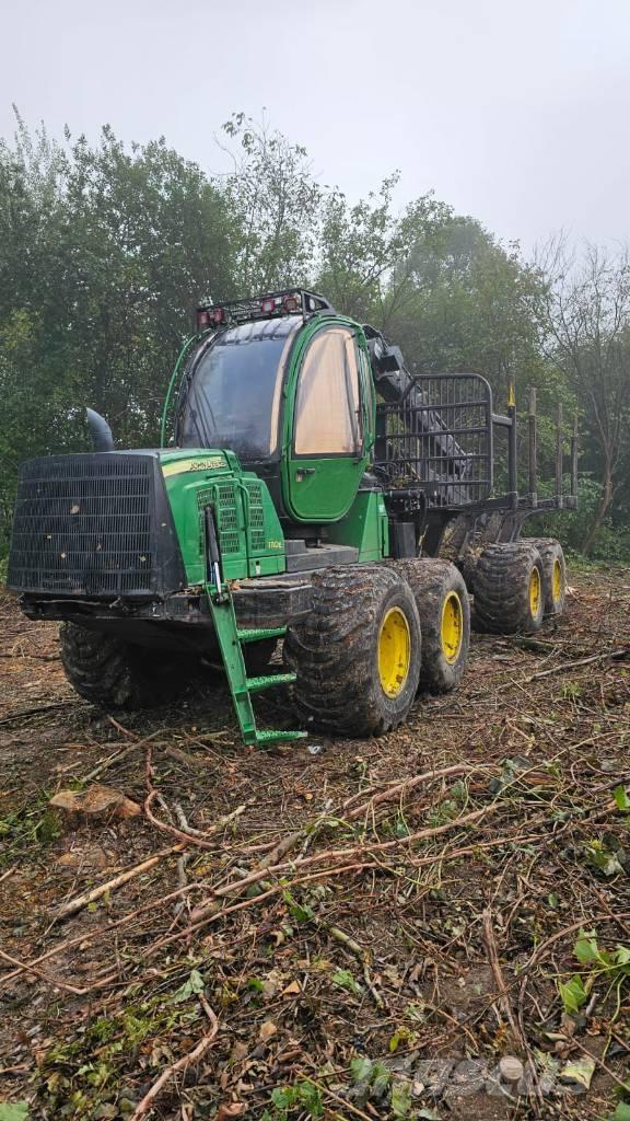 John Deere 1110 E Forwarders