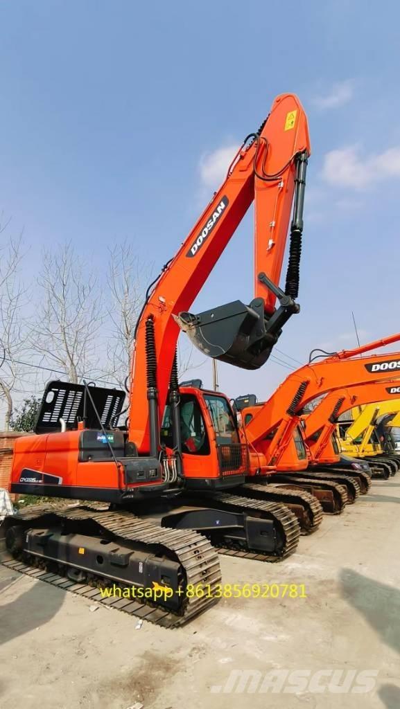 Doosan DX 225 Crawler excavators