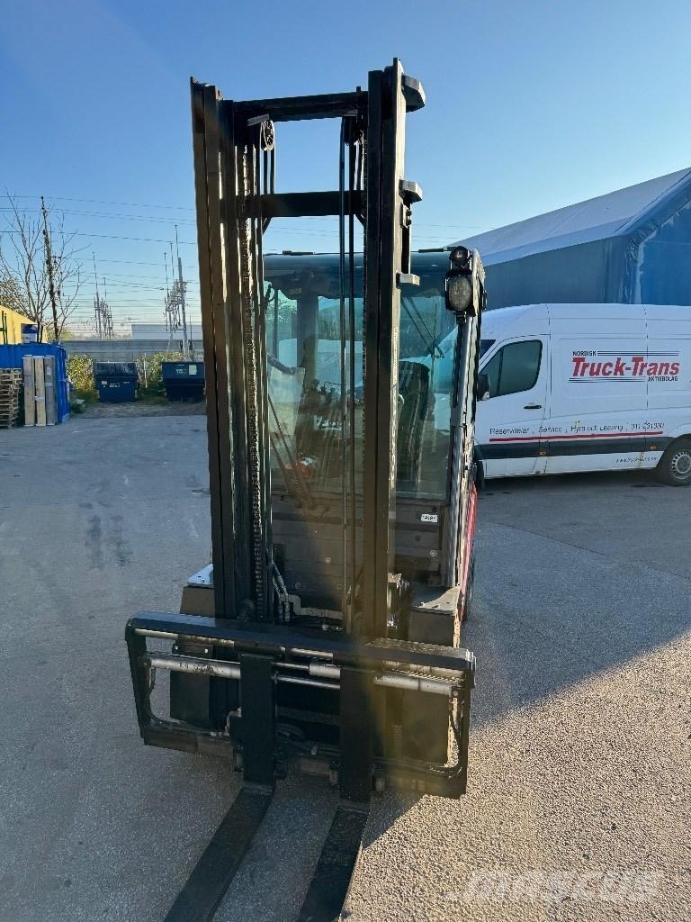 Toyota 02-8FDF25 Diesel trucks