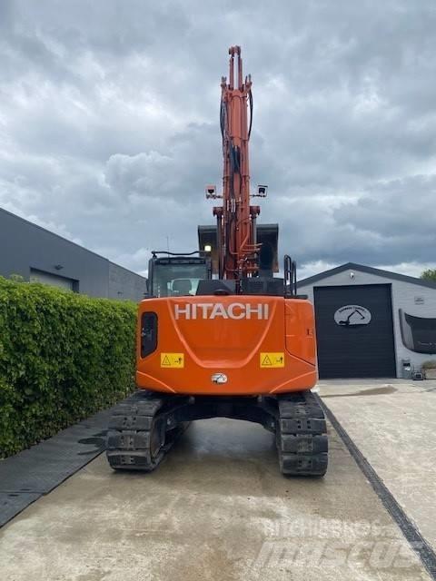 Hitachi 135US-6 Crawler excavators