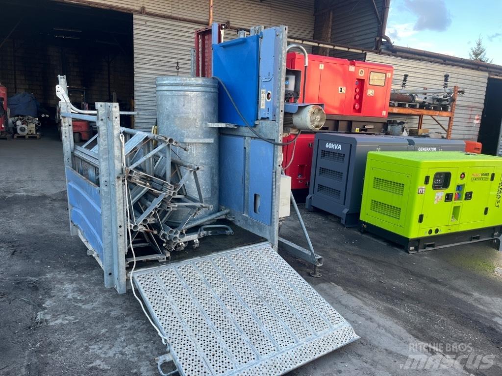 Geda 500 Z ZP Used Personnel lifts and access elevators