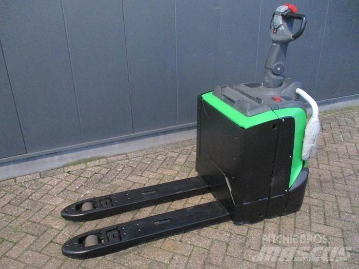 Cesab P320 Low lift with platform