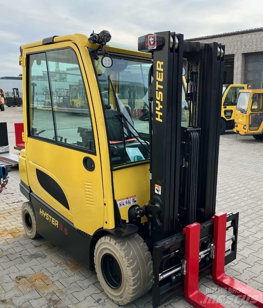 Hyster J3.5XN Electric forklift trucks