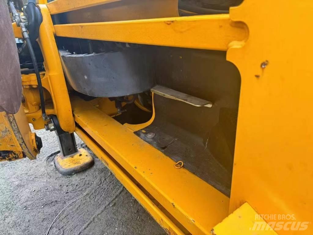 JCB 3 CX Backhoe