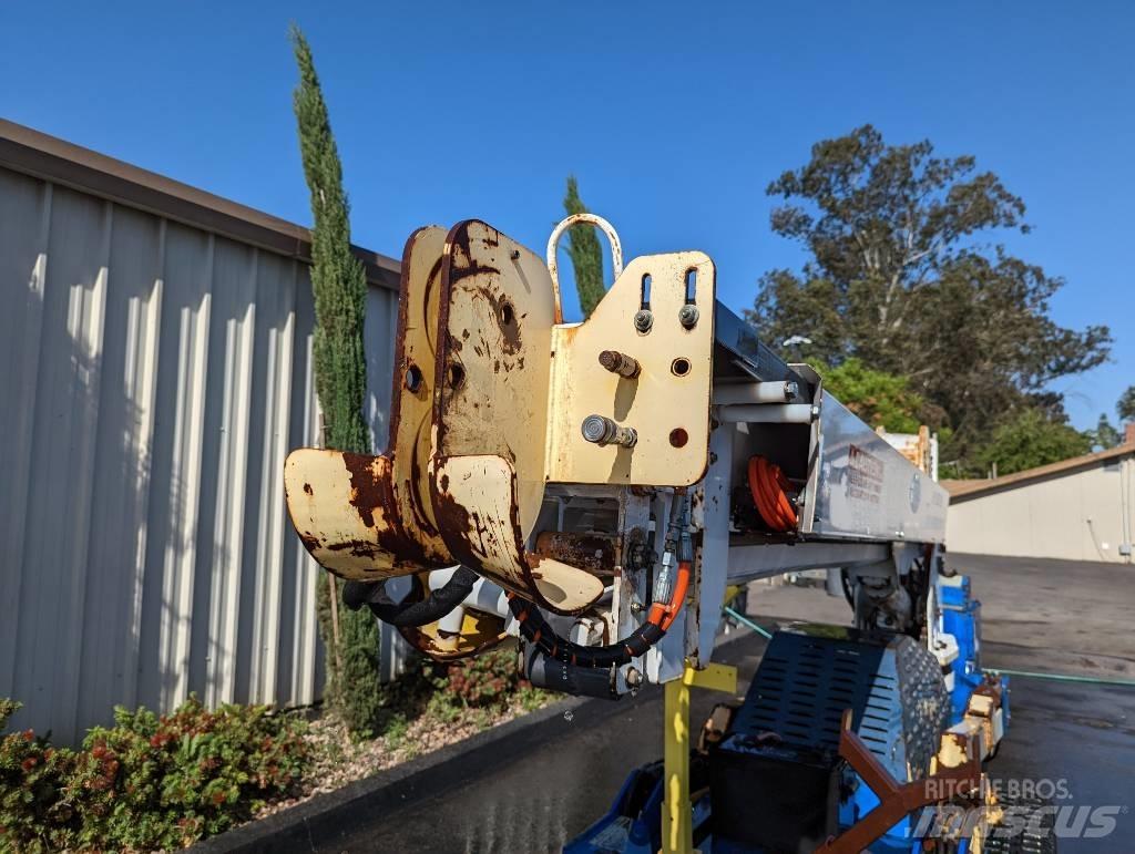  Skylift D33 Mini cranes