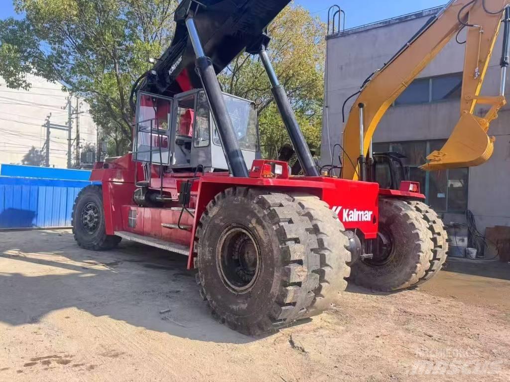 Kalmar DRT 450 Reach stackers