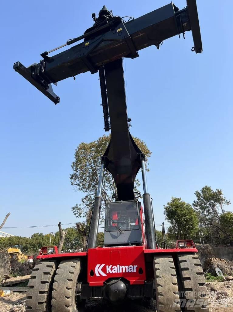 Kalmar DRT 450 Reach stackers