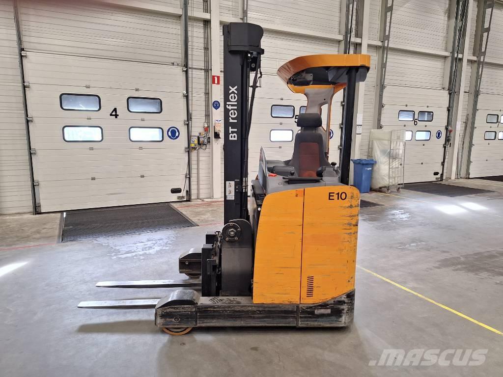 Toyota RRE140 Reach truck