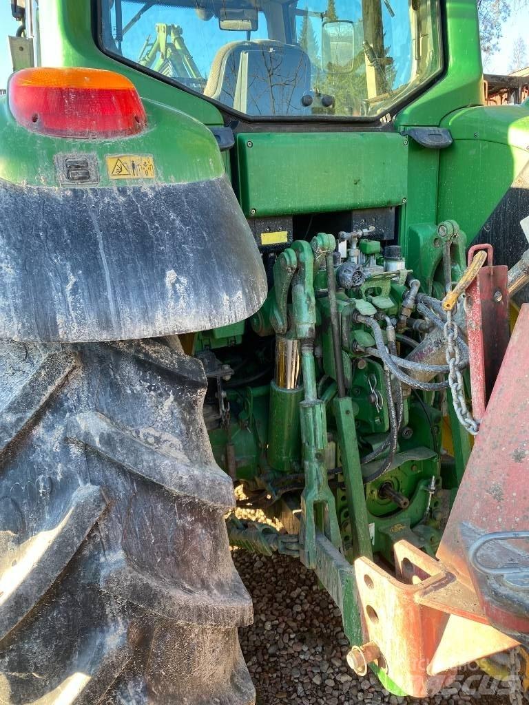 John Deere 6620 Tractors