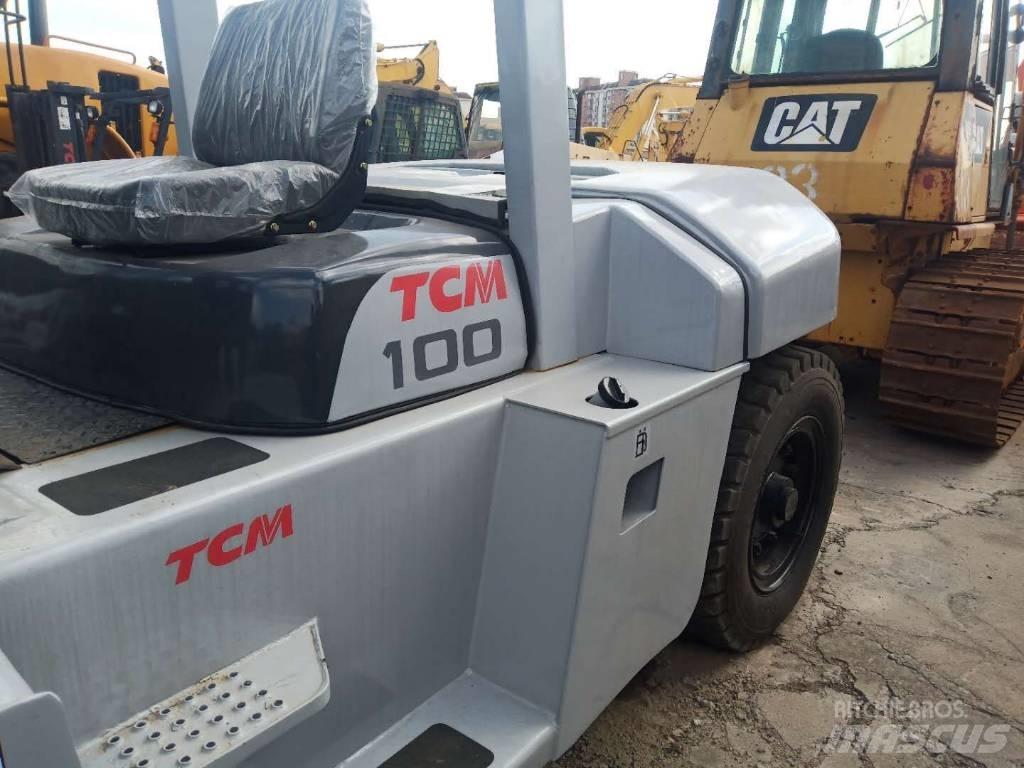 TCM FD 100 Diesel trucks