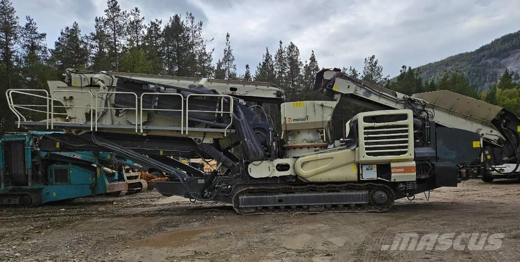 Metso LT 220 D Mobile crushers