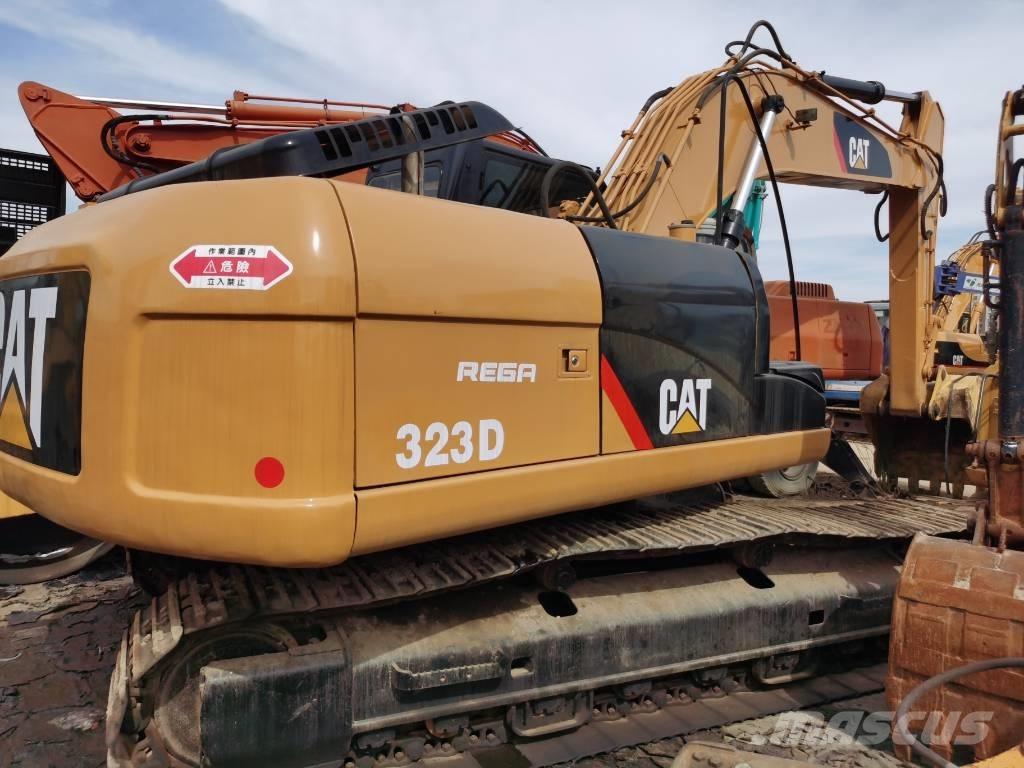 CAT 323D Crawler excavators