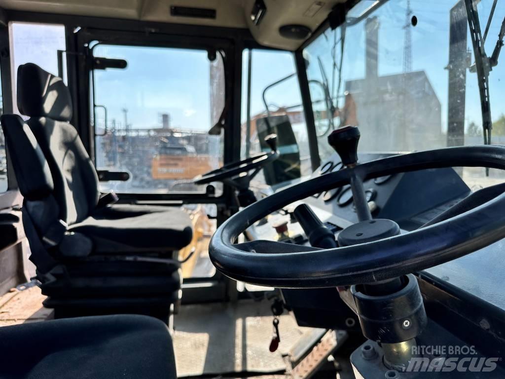Stavostroj VP 2400 Pneumatic tired rollers