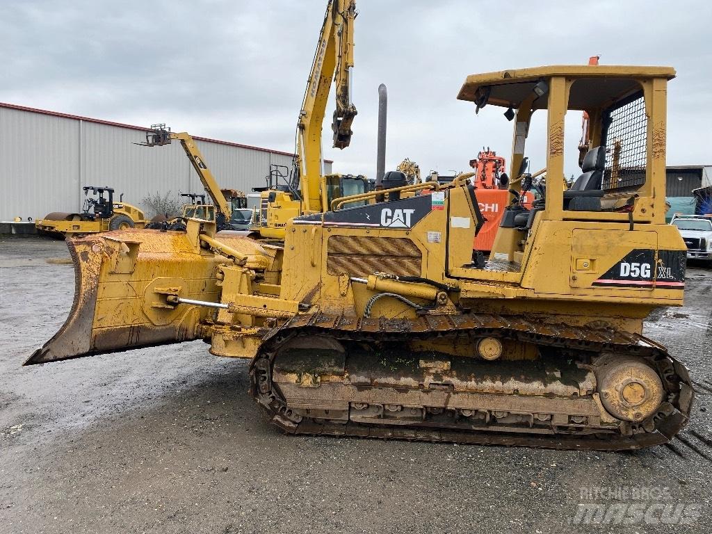 CAT D5G XL Crawler dozers