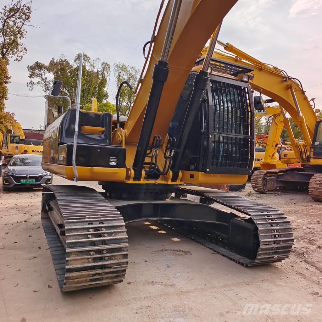 CAT 324 D2L Crawler excavators