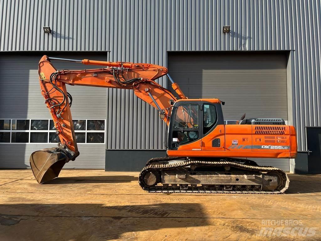 Doosan DX255LC-3 Crawler excavators