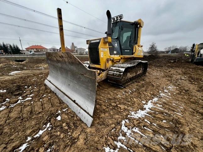 Komatsu D 41 E Crawler dozers