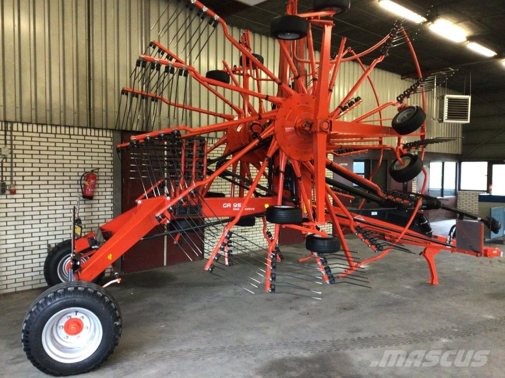 Kuhn GA 9531 Windrowers