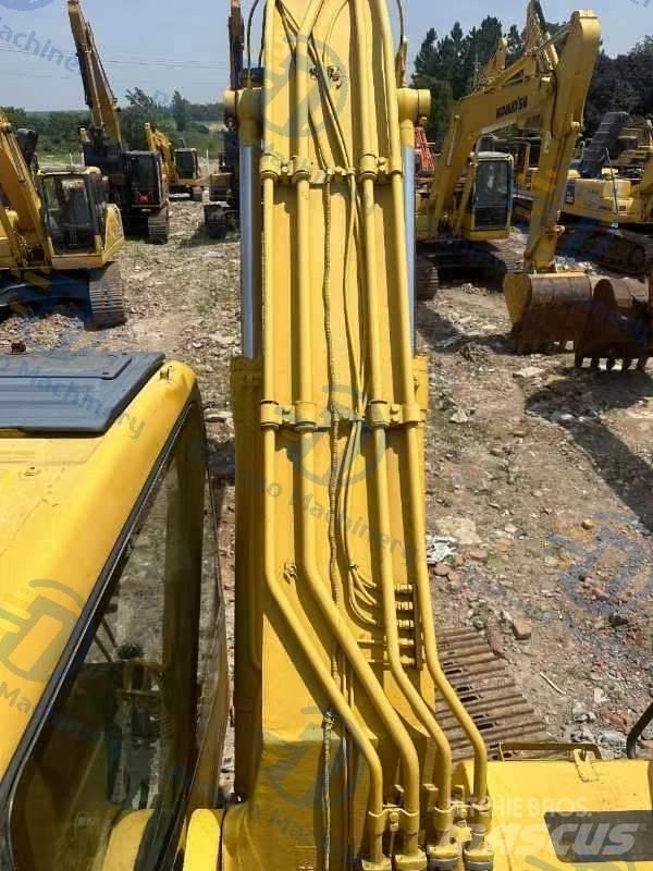 Komatsu PC220-7 Crawler excavators