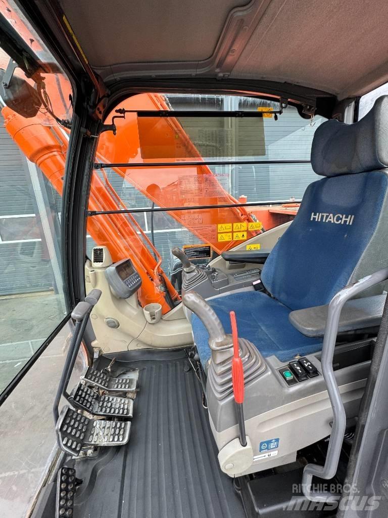 Hitachi ZX 250 LC-3 Crawler excavators