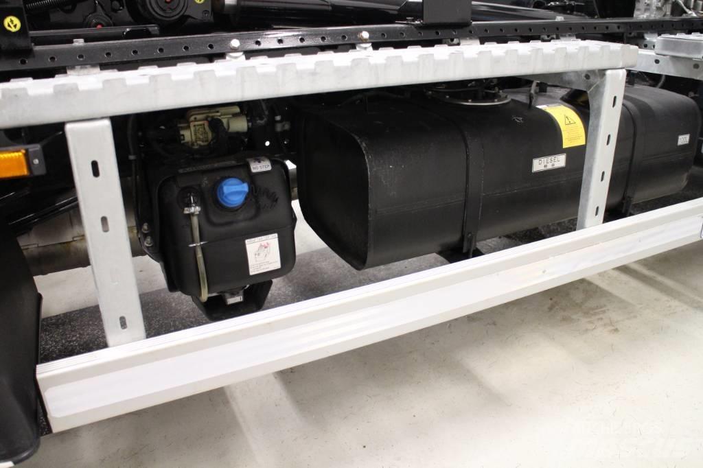 Mitsubishi Fuso Hook lift trucks