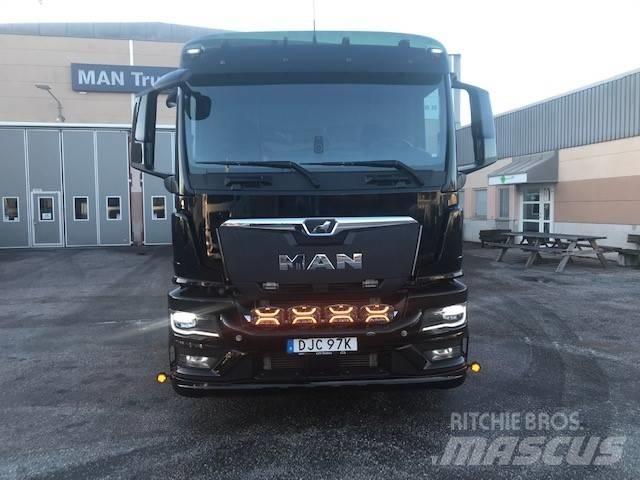 MAN TGS 26.470 Box trucks