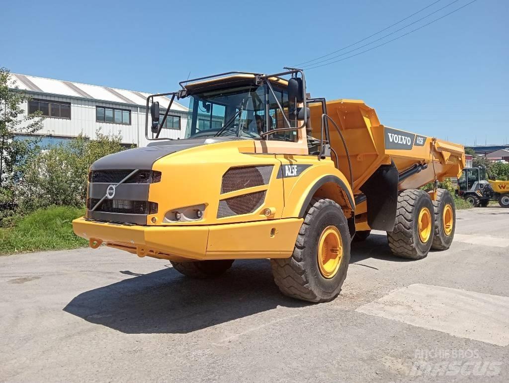 Volvo A 25 F Articulated Haulers